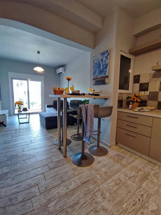 Seaview-Apartments Палеа-Фокеа Экстерьер фото